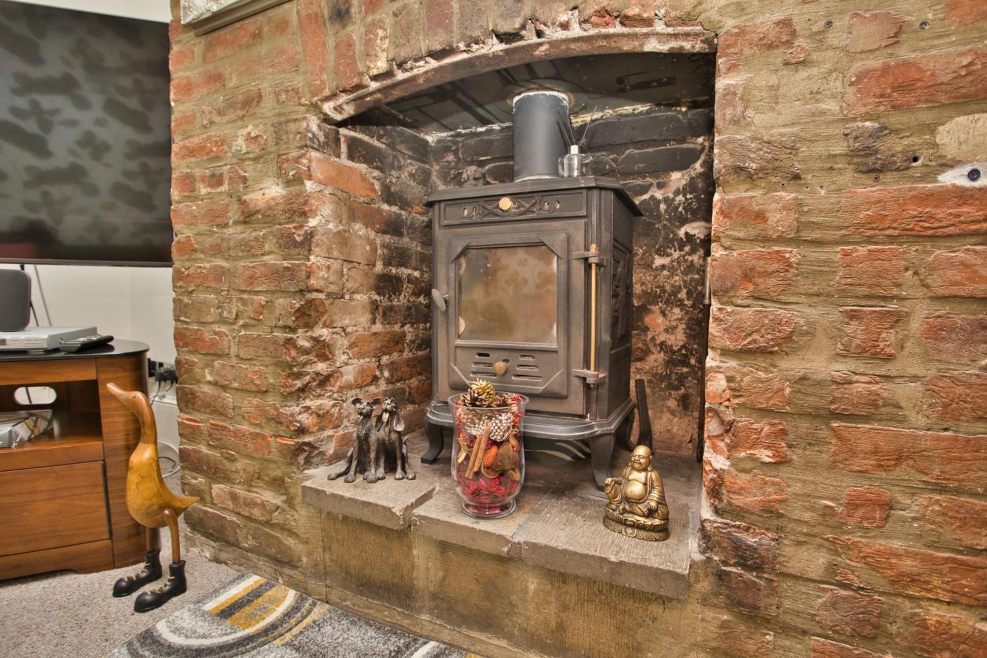 Spacious Seaside Escape In The Heart Of Deal, 4 Mins From The Beach Exterior foto
